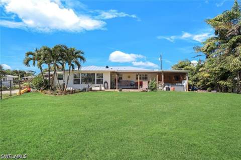20621 Pine Tree Ln, Estero FL - photo 20 of 22