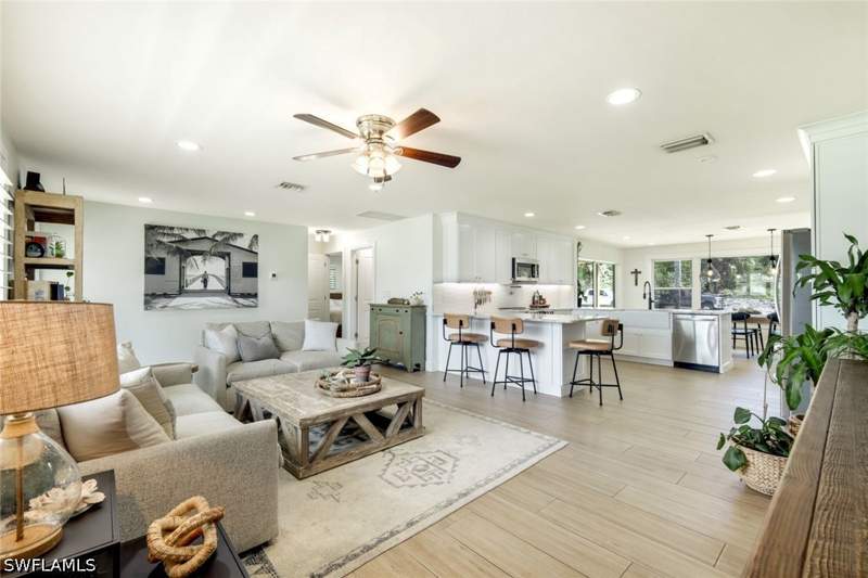 2 bedroom SingleFamilyResidence at 20621 Pine Tree Ln, Estero River Heights, Estero — photo 4