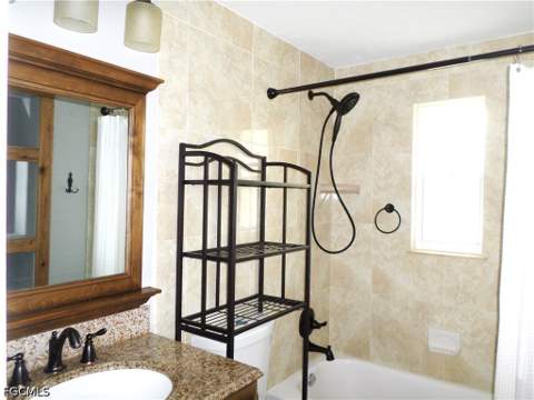 4436 Poinsettia St, Fort Myers FL - photo 14 of 25