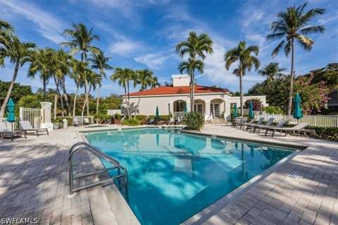 1505 Clermont Dr B202, Naples FL - photo 24 of 33