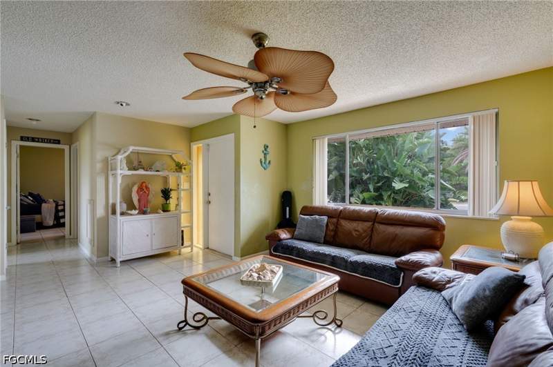 2 bedroom SingleFamilyResidence at 4521 Orchid Blvd, Cape Coral, Cape Coral — photo 5