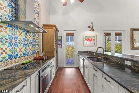 1428 Albatross Rd, Sanibel FL - photo 10 of 42