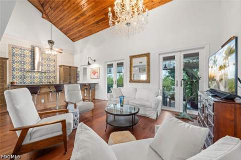 1428 Albatross Rd, Sanibel FL - photo 12 of 42
