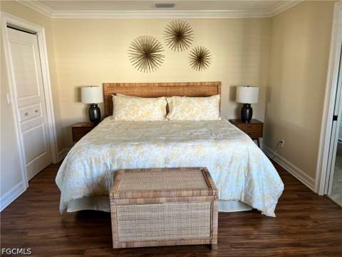 619 Beachwalk Cir I201, Naples FL - photo 10 of 32