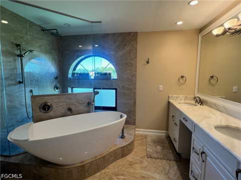 619 Beachwalk Cir I201, Naples FL - photo 12 of 32