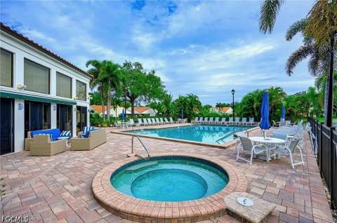 619 Beachwalk Cir I201, Naples FL - photo 22 of 32
