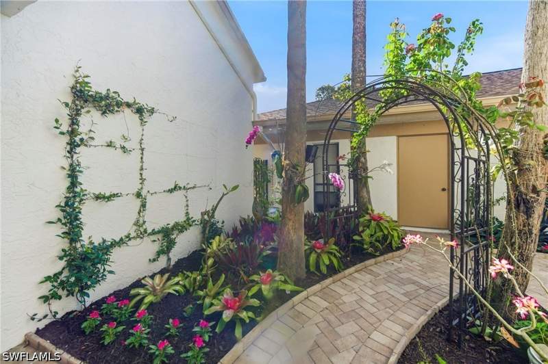 2 bedroom Condominium at 517 Lake Louise CIR 103, RETREAT, Naples — photo 3