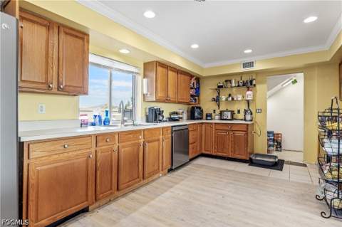 906 NE 2nd Ave, Cape Coral FL - photo 14 of 36