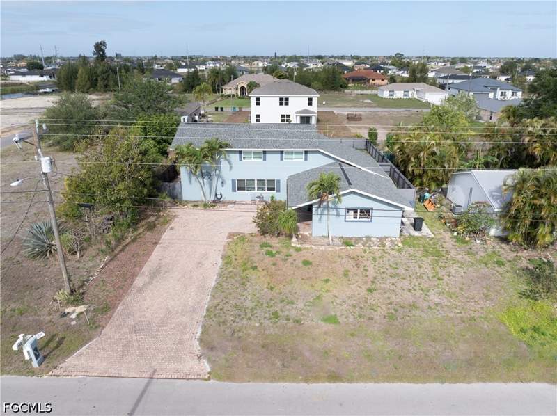 4 bedroom SingleFamilyResidence at 906 NE 2nd Ave, Cape Coral, Cape Coral — photo 5
