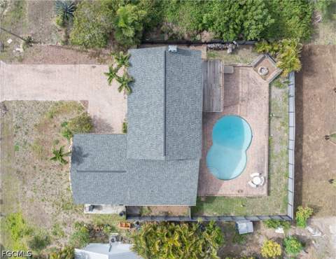 906 NE 2nd Ave, Cape Coral FL - photo 6 of 36
