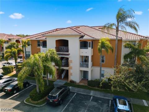 3964 Pomodoro Cir 104, Cape Coral FL - photo 10 of 32