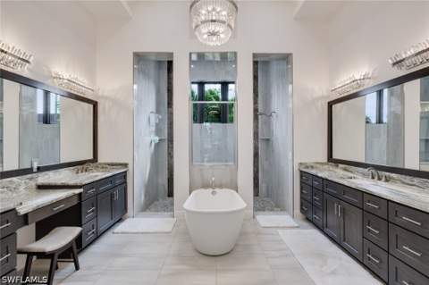 6423 Livingston Woods Ln, Naples FL - photo 17 of 19