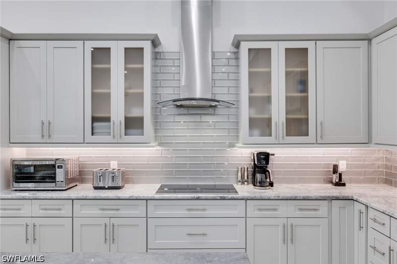 4 bedroom SingleFamilyResidence at 6423 Livingston Woods Ln, Livingston Woods, Naples — photo 4