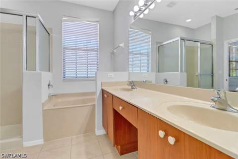 15243 Summit Place Cir 247, Naples FL - photo 11 of 32