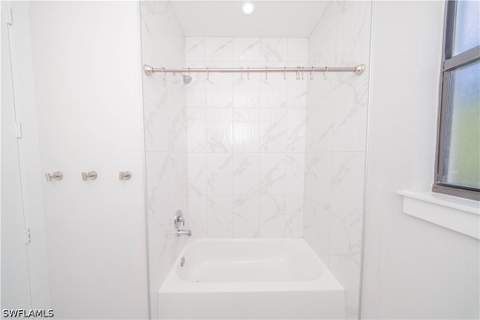 808 37th Ave NW, Naples FL - photo 13 of 31