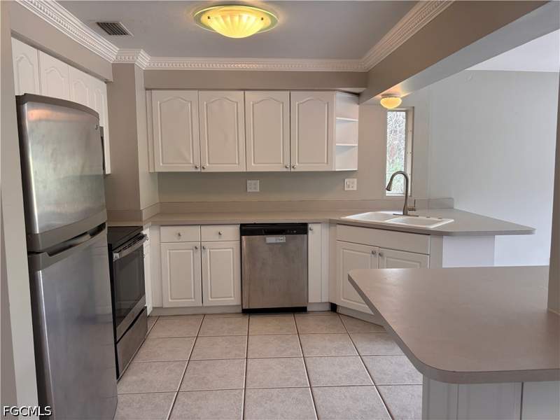 3 bedroom SingleFamilyResidence at 1933 Flamingo Dr, Riverbend, North Fort Myers — photo 5