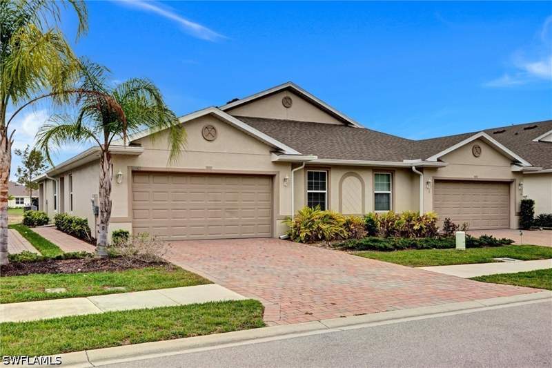 2 bedroom Attached at 20462 Plumwood Loop, Magnolia Landing, North Fort Myers — photo 3