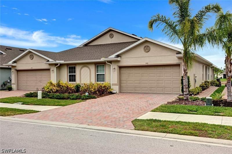 2 bedroom Attached at 20462 Plumwood Loop, Magnolia Landing, North Fort Myers — photo 5