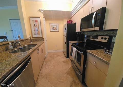 1210 Reserve Way 204, Naples FL - photo 9 of 43