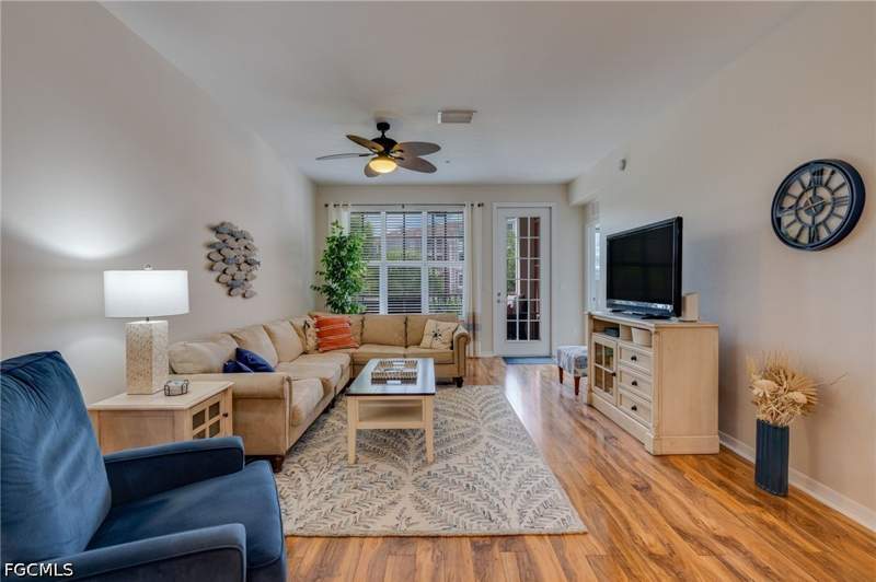 3 bedroom Condominium at 11741 Pasetto Ln 206, Royal Pointe, Fort Myers — photo 4