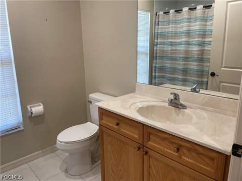 10031 Lake Cove Dr 302, Fort Myers FL - photo 11 of 15