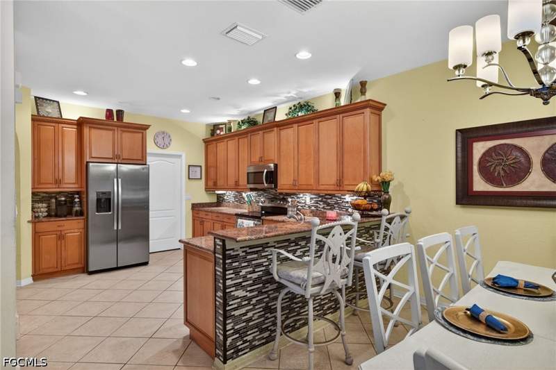 6 bedroom SingleFamilyResidence at 12416 Muddy Creek LN, STONEYBROOK, Fort Myers — photo 5