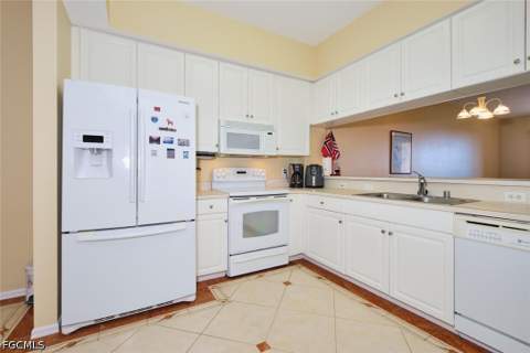 14401 Patty Berg Dr 306, Fort Myers FL - photo 9 of 23