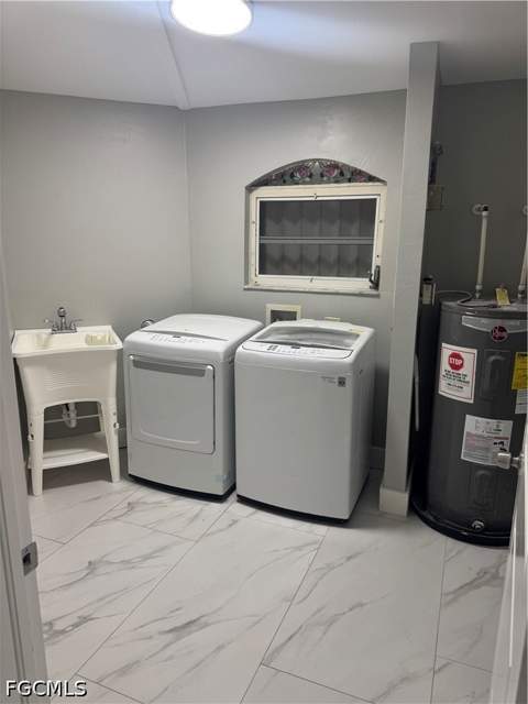 2400 Barcelona Ave, Fort Myers FL - photo 6 of 12