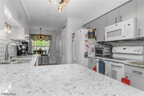 15475 Cedarwood Ln 203, Naples FL - photo 18 of 49
