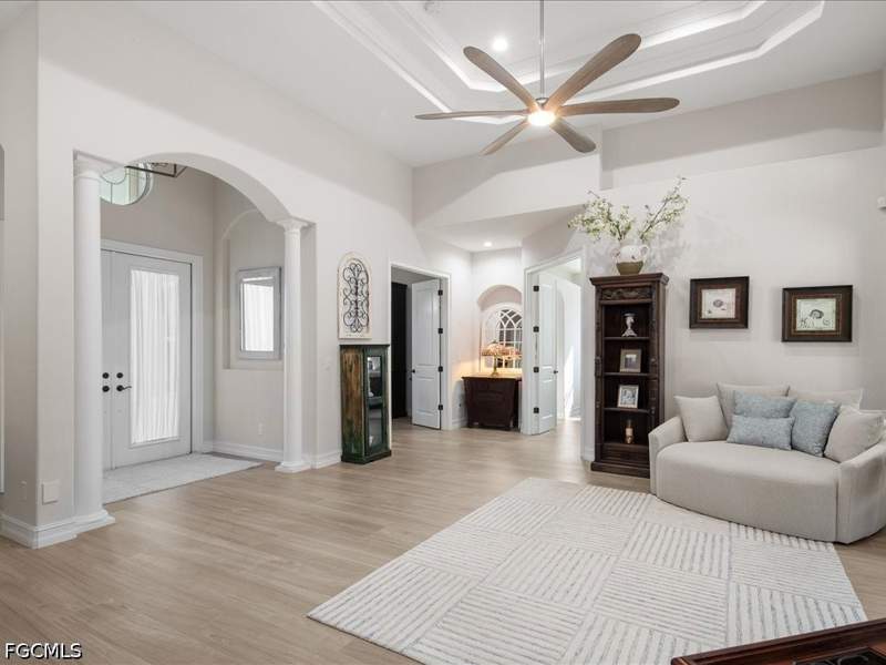 5 bedroom SingleFamilyResidence at 16109 Waterleaf Ln, Veridian, Fort Myers — photo 4