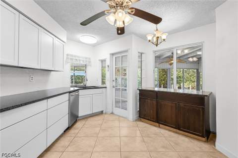 93 Glenmont Dr W, North Fort Myers FL - photo 11 of 36