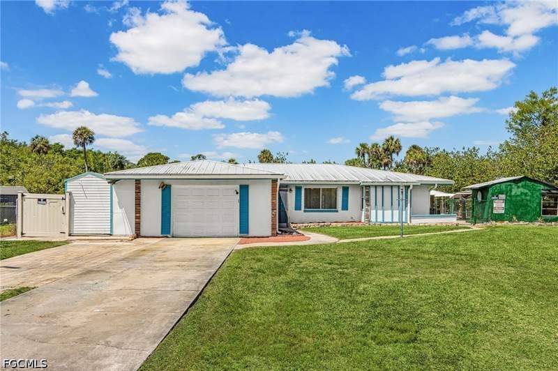 2 bedroom SingleFamilyResidence at 93 Glenmont Dr W, North Fort Myers, North Fort Myers — photo 2