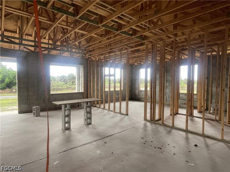 3 bedroom SingleFamilyResidence at 209 Nautilus Ave, Banyan Village, Labelle — photo 2