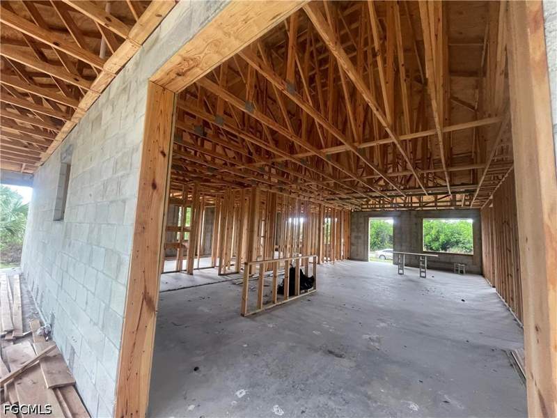 3 bedroom SingleFamilyResidence at 209 Nautilus Ave, Banyan Village, Labelle — photo 3