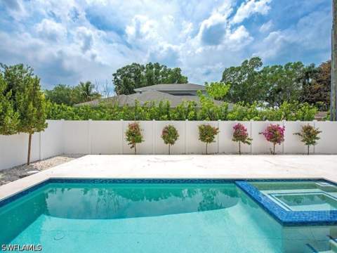 1102 9th Ave N, Naples FL - photo 20 of 49