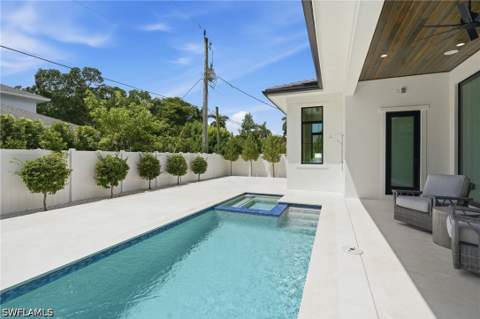 1102 9th Ave N, Naples FL - photo 21 of 49