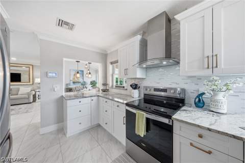 813 N Barfield Dr, Marco Island FL - photo 14 of 50