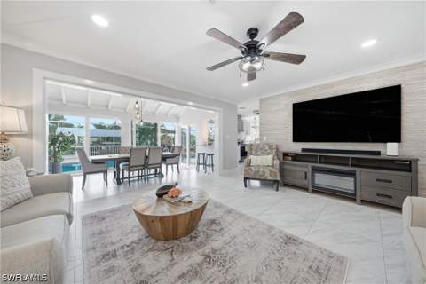 813 N Barfield Dr, Marco Island FL - photo 9 of 50