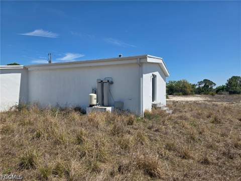 2913 34th ST SW, Lehigh Acres FL - photo 6 of 20
