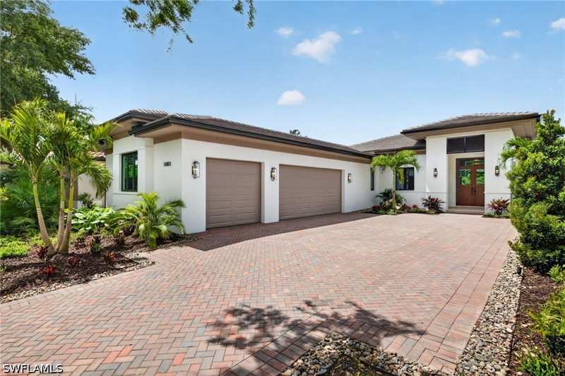 4 bedroom SingleFamilyResidence at 16803 Cabreo Dr, Cabreo, Naples — photo 1