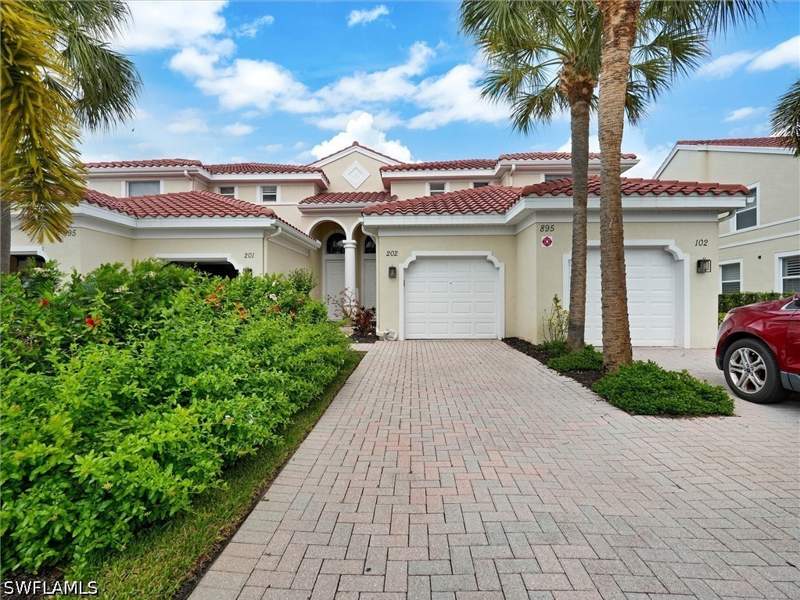 2 bedroom Condominium at 895 Eastham Way M202, Glenmoor Greens, Naples — photo 2