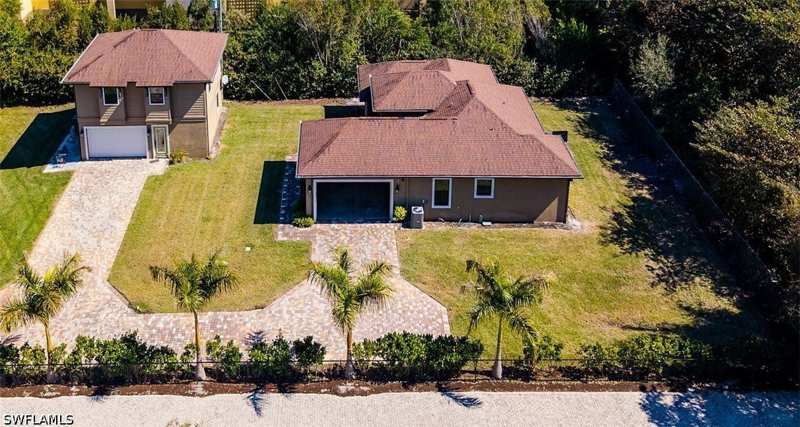4 bedroom SingleFamilyResidence at 1386 Rosemary Ln, Rosemary Heights, Naples — photo 1