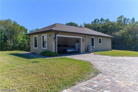 1386 Rosemary Ln, Naples FL - photo 14 of 25