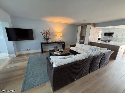 300 Park Shore Dr 1B, Naples FL - photo 16 of 21