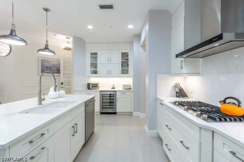 16382 Viansa Way 201, Naples FL - photo 6 of 30