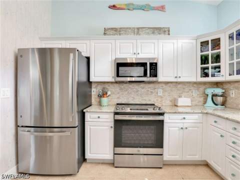 8647 Ibis Cove Cir, Naples FL - photo 8 of 50