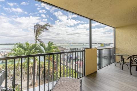 10 Tampa Pl 502, Marco Island FL - photo 21 of 37