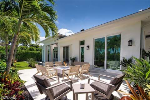 705 Wedge Dr, Naples FL - photo 15 of 18
