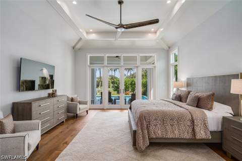 705 Wedge Dr, Naples FL - photo 8 of 18