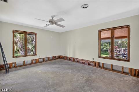 3460/3480 River Run Ln, Fort Myers FL - photo 11 of 49